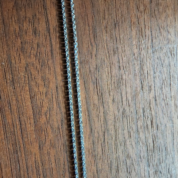 Stunning sterling silver with ruby accent pendant - Picture 11 of 13